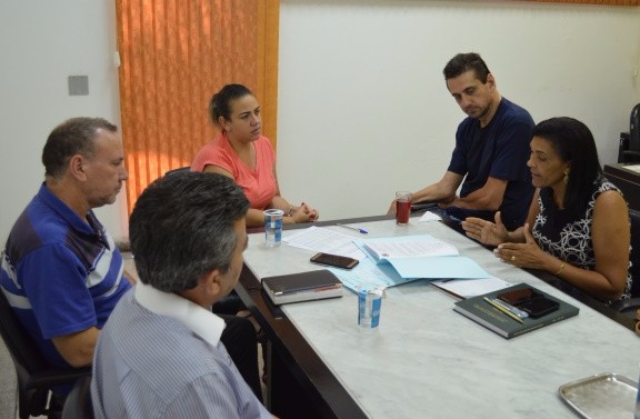 20171117_FOTO - Comissão de Educação se reúne com secretária da pasta Municipal